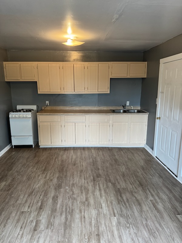 211 S. Main St. #3