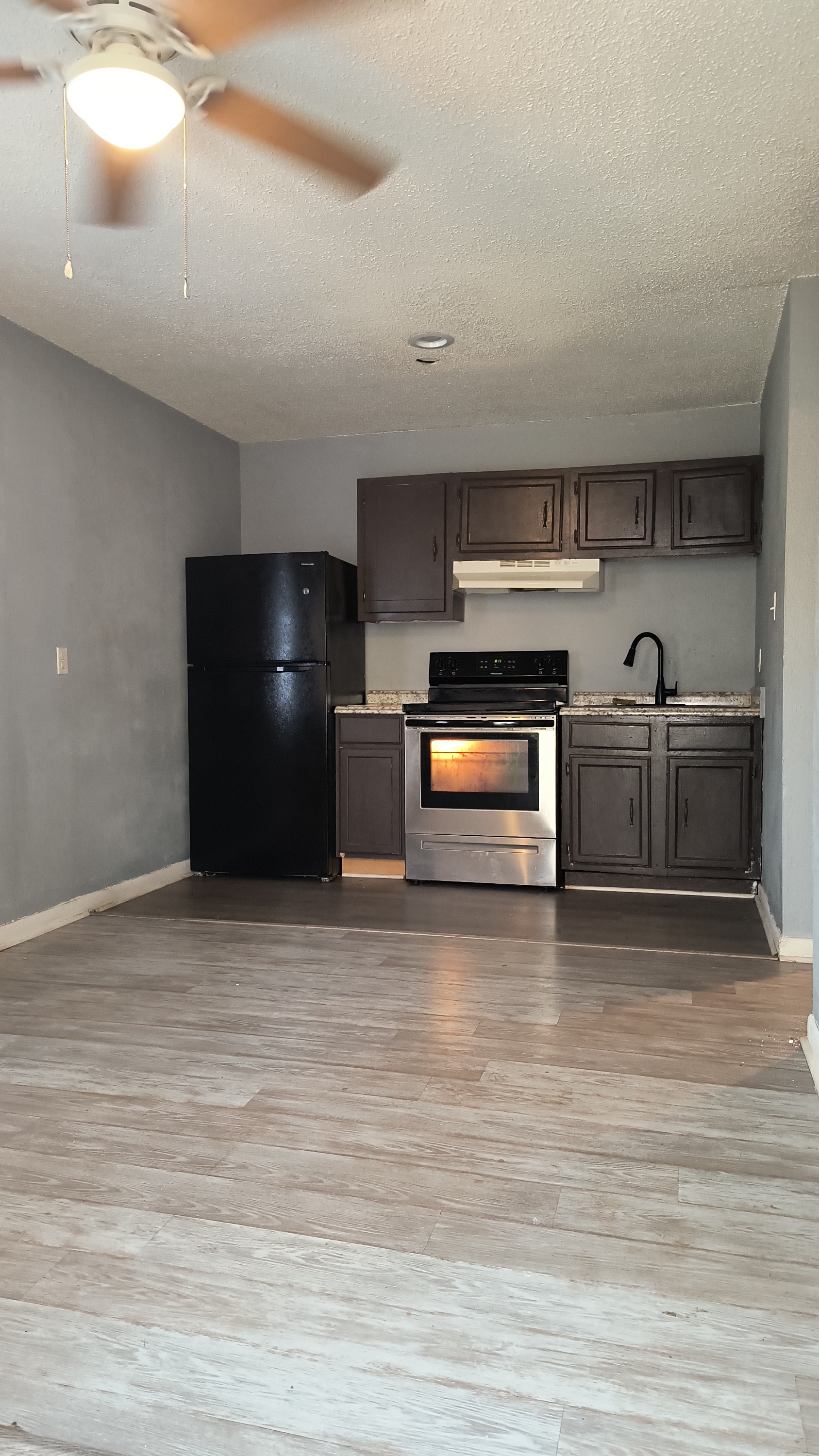 2106 Sidney Street - 2D