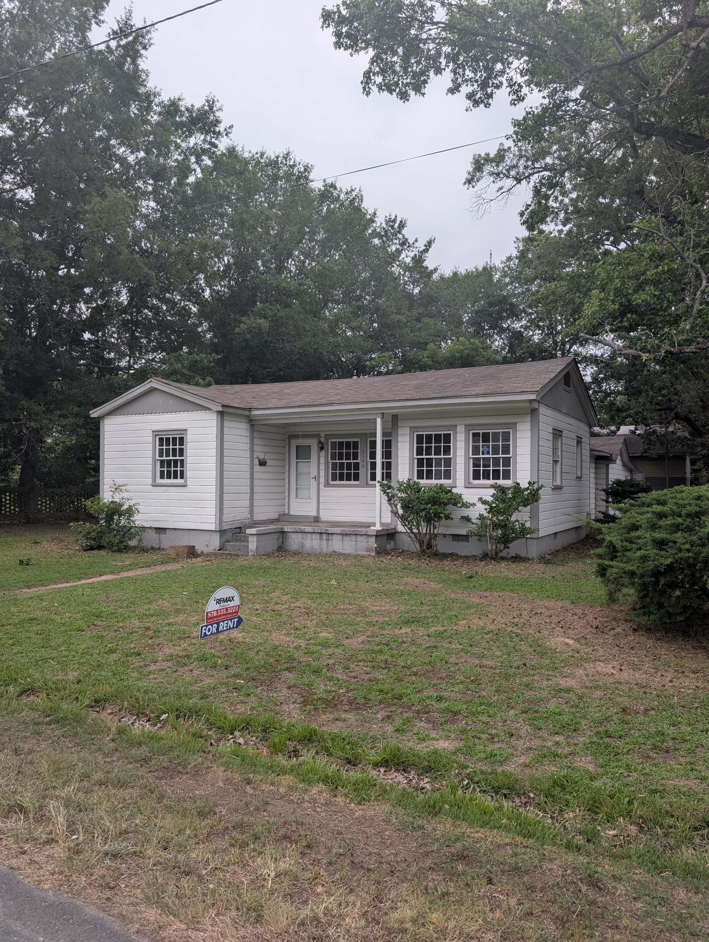 3500 South Poplar Street