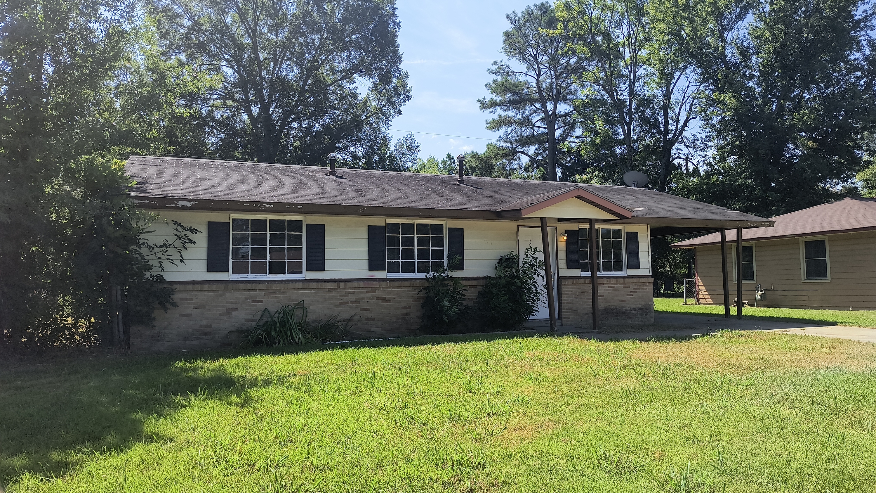 2401 Howard Dr.